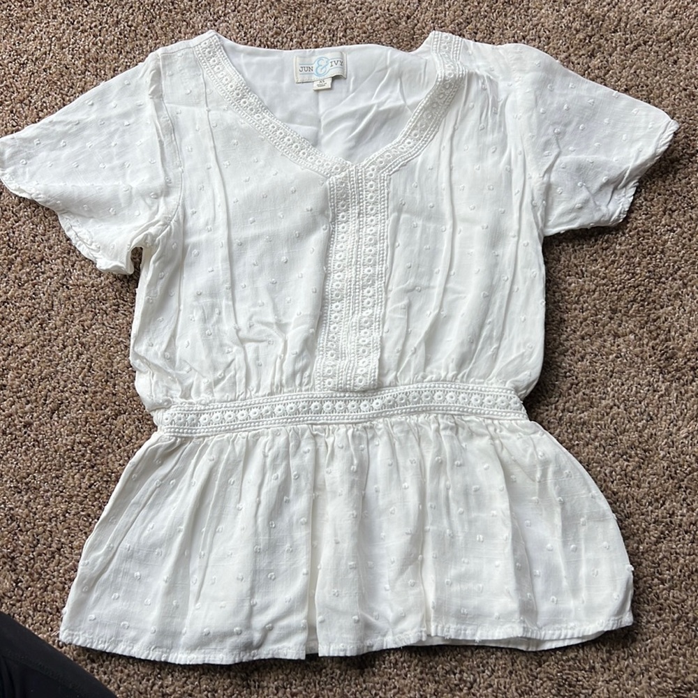 Women’s size XS white top